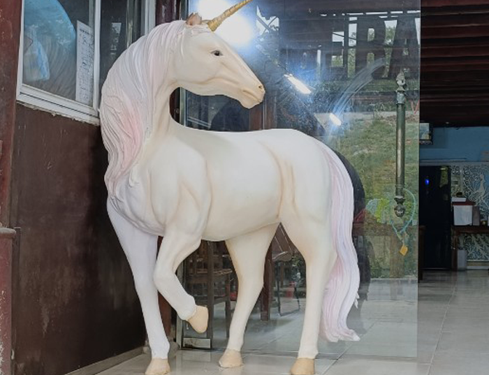 ngựa 1 sừng